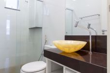 Apartamento em Rio de Janeiro - Apartamento em Copacabana a 3 minutos da Praia | NSC602