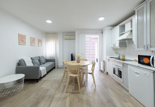 Apartamento em Madrid - Acogedor Piso en el Corazón de Vallecas: Ideal para Estancias Temporales