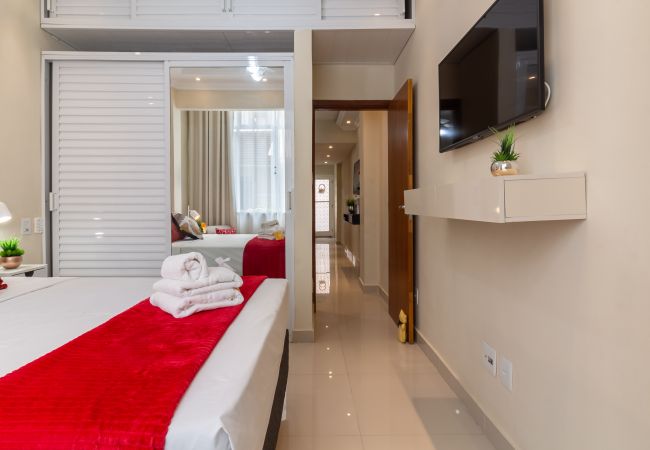 Apartamento em Rio de Janeiro - Acolhedor em Copacabana a 7 minutos da praia | FM211 Apartamento em Rio de Janeiro - Acolhedor em Copacabana a 7 minutos da praia | FM211