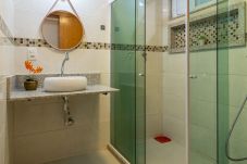 Apartamento em Rio de Janeiro - Acolhedor em Copacabana a 7 minutos da praia | FM211