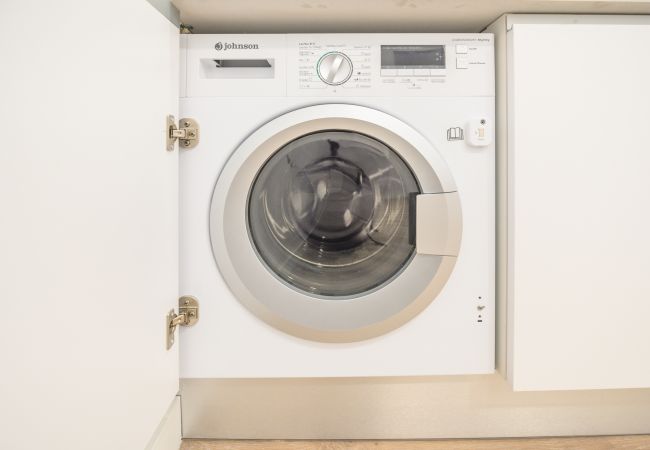 Apartamento em Madrid - Confort y estilo urbano: tu piso perfecto con 3 habitaciones  Apartamento em Madrid - Confort y estilo urbano: tu piso perfecto con 3 habitaciones