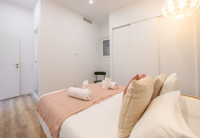 Apartamento em Madrid - Confort y estilo urbano: tu piso perfecto con 3 habitaciones  Apartamento em Madrid - Confort y estilo urbano: tu piso perfecto con 3 habitaciones