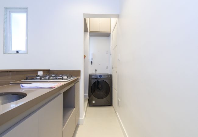 Apartamento em Rio de Janeiro - Urquiza 316| Quarto e sala no Leblon Apartamento em Rio de Janeiro - Urquiza 316| Quarto e sala no Leblon