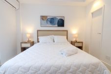 Apartamento em Rio de Janeiro - Urquiza 316| Quarto e sala no Leblon