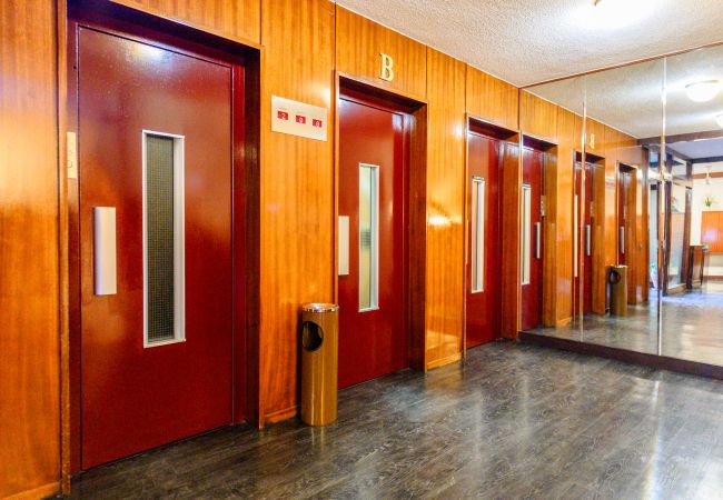 Apartamento em Madrid - AAL49 Alberto Alcocer, 49 Temporal  Apartamento em Madrid - AAL49 Alberto Alcocer, 49 Temporal