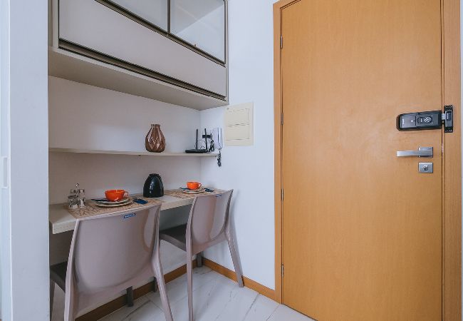 Apartamento em Salvador - Loft pet-friendly c/ Wi-Fi à 100m da praia Apartamento em Salvador - Loft pet-friendly c/ Wi-Fi à 100m da praia