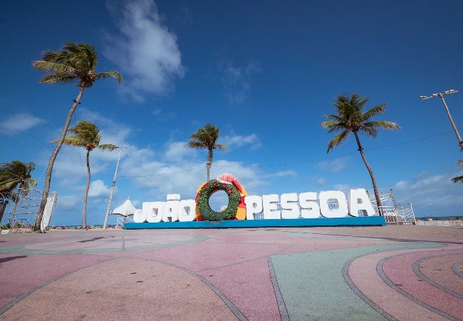 Apartamento em João Pessoa - Apto c ótima localização à 120m da praia de Tambaú Apartamento em João Pessoa - Apto c ótima localização à 120m da praia de Tambaú