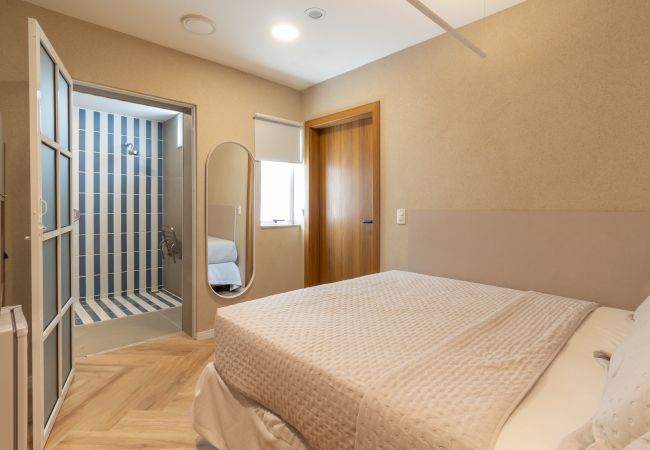 Apartamento em Rio de Janeiro - Refúgio a Poucos Passos de Praia de Copacabana | Q1 PCD Apartamento em Rio de Janeiro - Refúgio a Poucos Passos de Praia de Copacabana | Q1 PCD