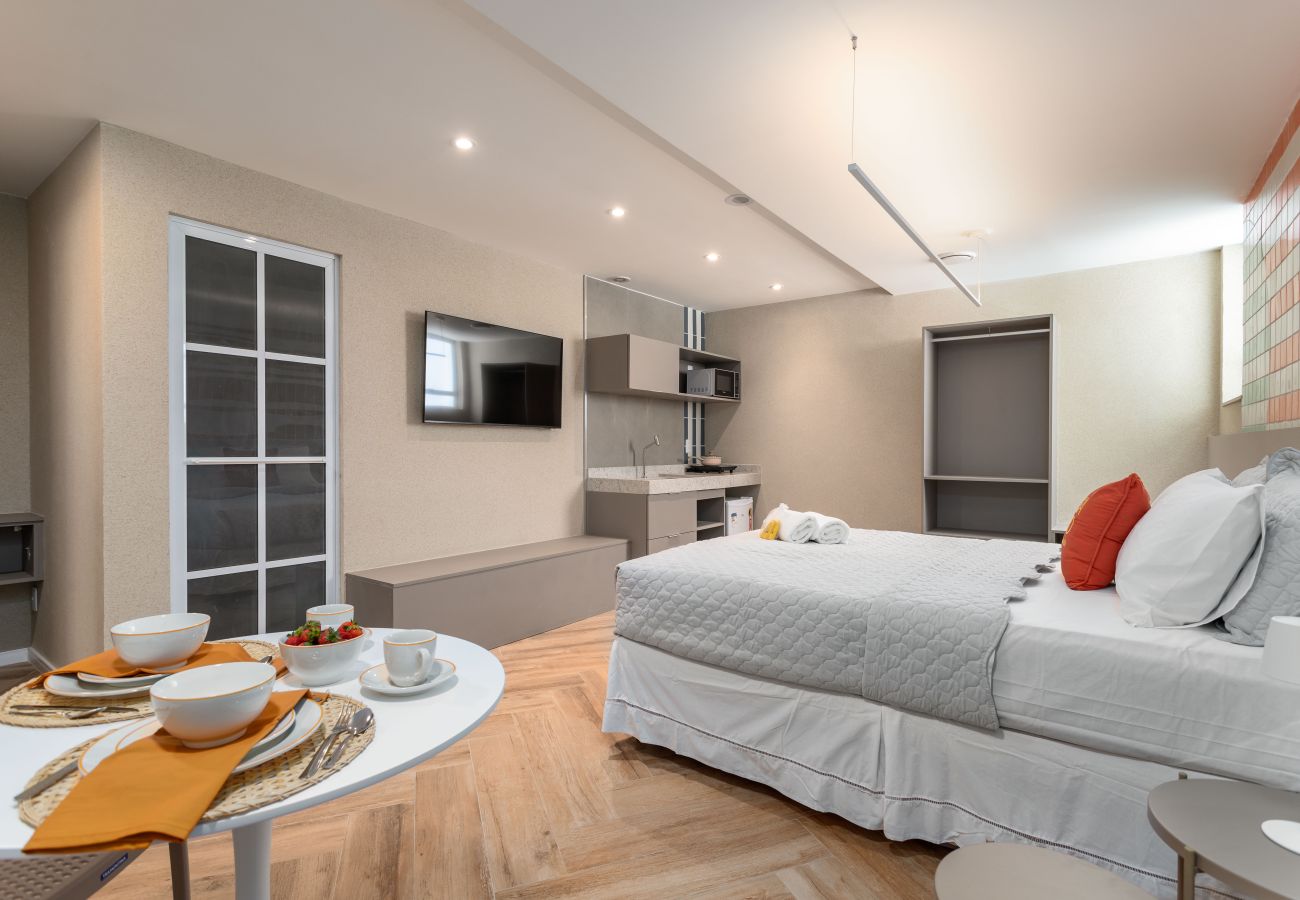 Apartamento em Rio de Janeiro - Charmoso Est&uacute;dio a Poucos Passos da Praia | CNJ Q6 Apartamento em Rio de Janeiro - Charmoso Est&uacute;dio a Poucos Passos da Praia | CNJ Q6
