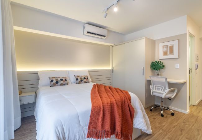  em São Paulo - Studio Completo em Perdizes: PUC a um Passo, com Piscina e Fitness