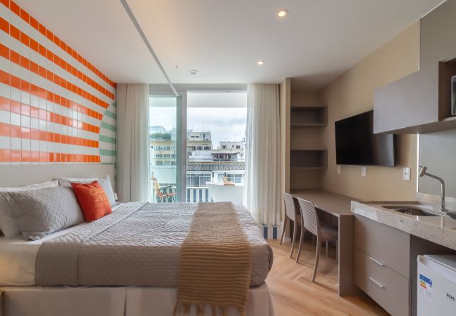 Apartamento em Rio de Janeiro - Vista para o Mar e Varanda com Banheira | Q2 Apartamento em Rio de Janeiro - Vista para o Mar e Varanda com Banheira | Q2