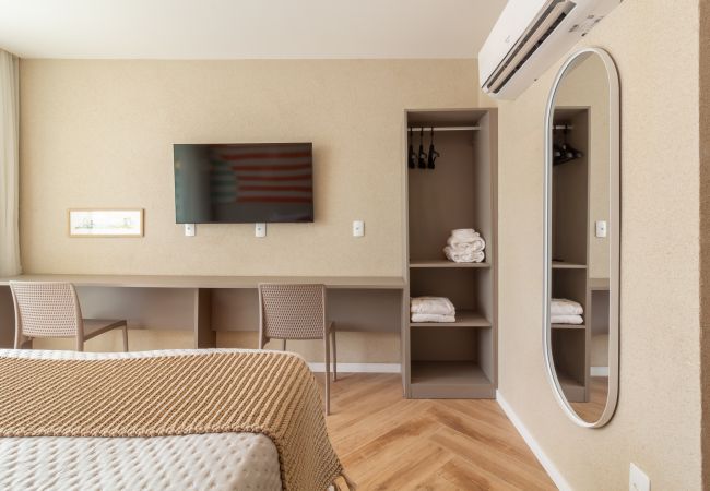 Apartamento em Rio de Janeiro - Vista para o Mar e Varanda com Banheira  | Q3 Apartamento em Rio de Janeiro - Vista para o Mar e Varanda com Banheira  | Q3