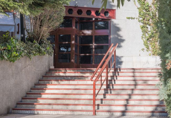 Apartamento em Madrid - Aria: Donde la Tranquilidad y el Diseño se Encuentran. Temporal Apartamento em Madrid - Aria: Donde la Tranquilidad y el Diseño se Encuentran. Temporal