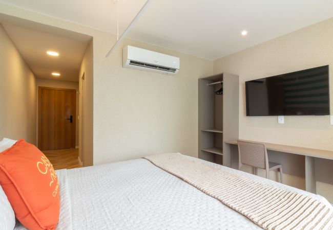 Apartamento em Rio de Janeiro - Vista para o Mar e Varanda com Banheira | Q20 Apartamento em Rio de Janeiro - Vista para o Mar e Varanda com Banheira | Q20