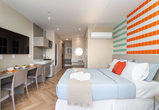Apartamento em Rio de Janeiro - Vista para o Mar e Varanda com Banheira | Q11 Apartamento em Rio de Janeiro - Vista para o Mar e Varanda com Banheira | Q11