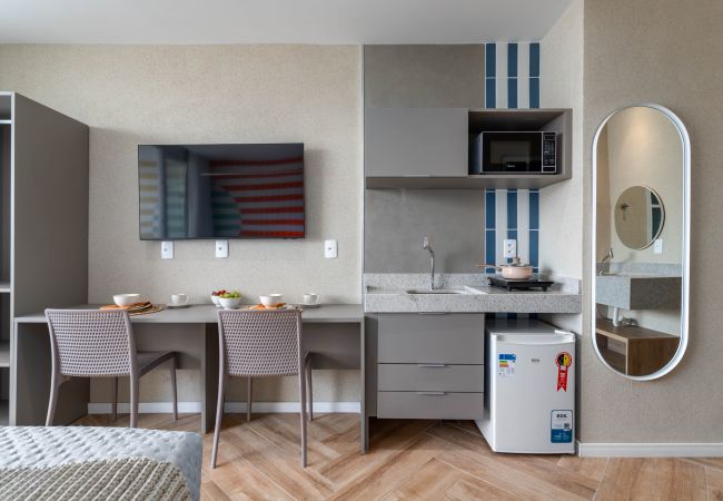 Apartamento em Rio de Janeiro - Vista para o Mar e Varanda com Banheira | Q11 Apartamento em Rio de Janeiro - Vista para o Mar e Varanda com Banheira | Q11