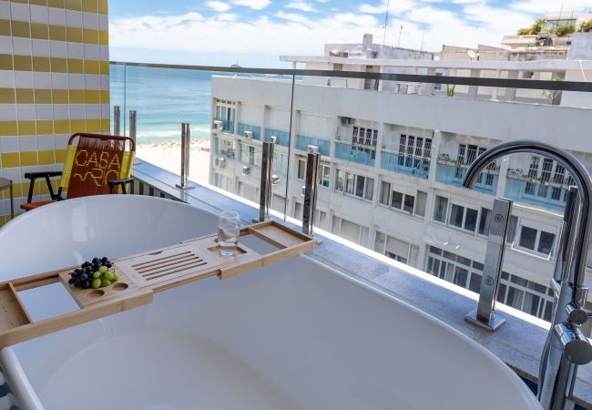 Apartamento em Rio de Janeiro - Vista para o Mar e Varanda com Banheira | Q11 Apartamento em Rio de Janeiro - Vista para o Mar e Varanda com Banheira | Q11