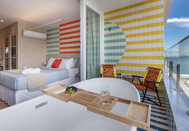 Apartamento em Rio de Janeiro - Vista para o Mar e Varanda com Banheira | Q11 Apartamento em Rio de Janeiro - Vista para o Mar e Varanda com Banheira | Q11