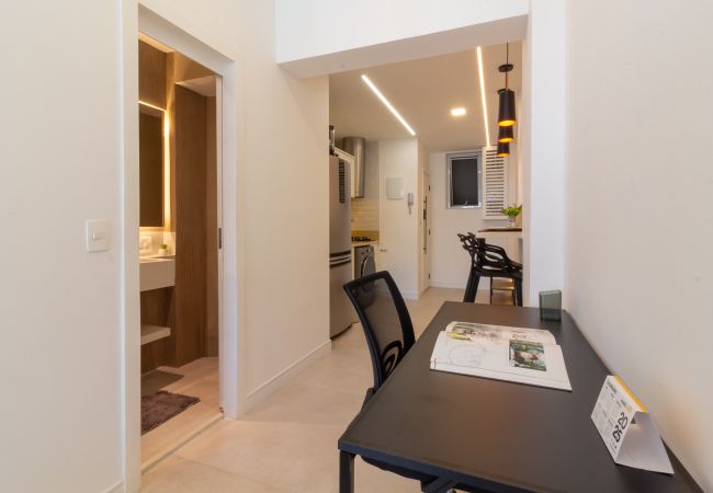 Apartamento em Rio de Janeiro - Aconchegante em Copacabana para Dois | PJ909 Apartamento em Rio de Janeiro - Aconchegante em Copacabana para Dois | PJ909