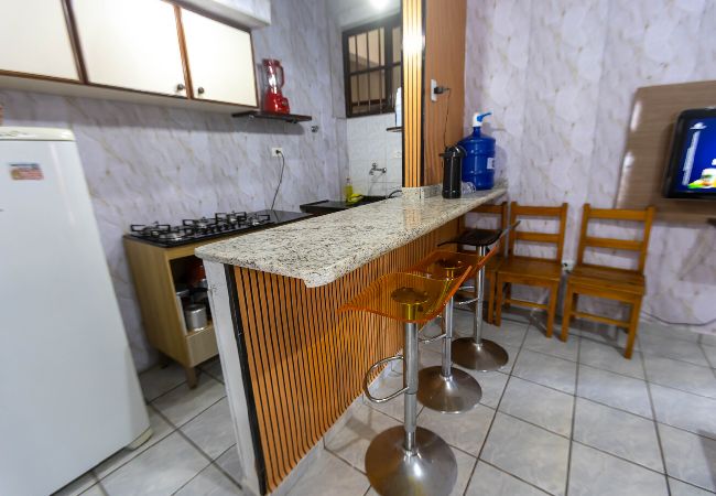 Apartamento em Praia Grande -  Apto a 260m do mar com ar-condicionado e Wi-Fi Apartamento em Praia Grande -  Apto a 260m do mar com ar-condicionado e Wi-Fi