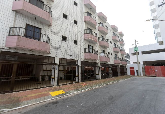 Apartamento em Praia Grande -  Apto a 260m do mar com ar-condicionado e Wi-Fi Apartamento em Praia Grande -  Apto a 260m do mar com ar-condicionado e Wi-Fi