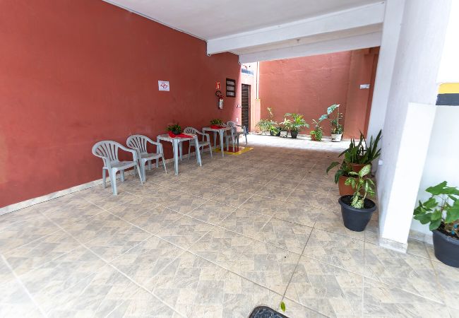 Apartamento em Praia Grande -  Apto a 260m do mar com ar-condicionado e Wi-Fi Apartamento em Praia Grande -  Apto a 260m do mar com ar-condicionado e Wi-Fi