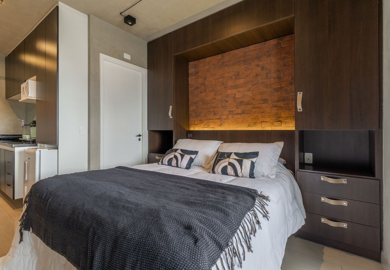 Estúdio em São Paulo - 4hóspedes, piscina, garagem e sauna Estúdio em São Paulo - 4hóspedes, piscina, garagem e sauna