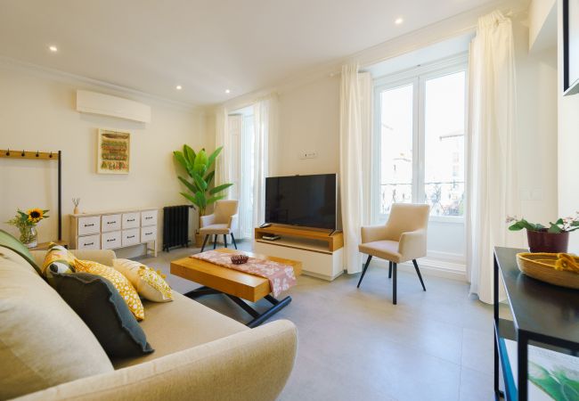 Apartamento em Madrid -  Exclusivo piso con balcones y vistas en ubicación privilegiada . Madrid