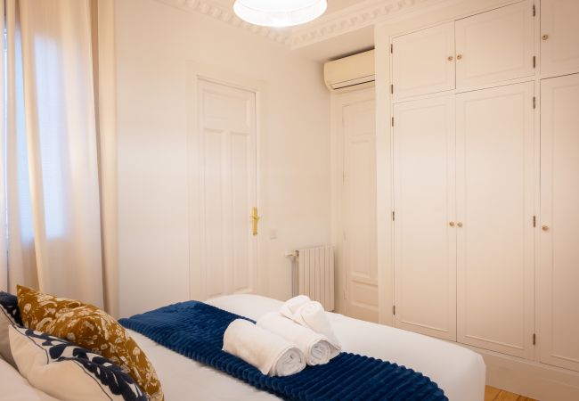 Apartamento em Madrid - Ático con extraordinaria Terraza - Centro -Lujo - Alturas con sabor Mediterráneo Apartamento em Madrid - Ático con extraordinaria Terraza - Centro -Lujo - Alturas con sabor Mediterráneo