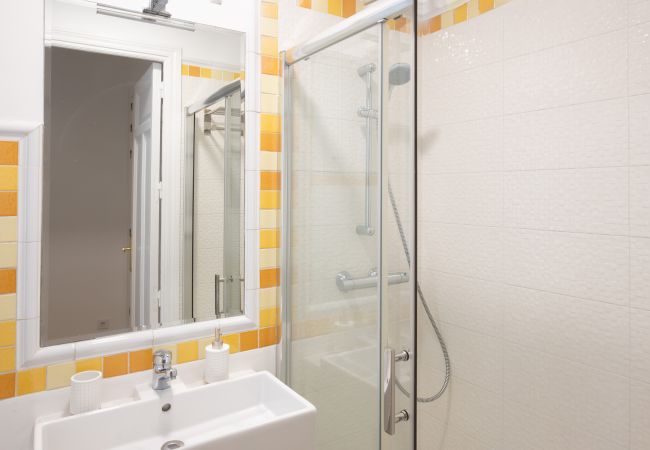 Apartamento em Madrid - Ático con extraordinaria Terraza - Centro -Lujo - Alturas con sabor Mediterráneo Apartamento em Madrid - Ático con extraordinaria Terraza - Centro -Lujo - Alturas con sabor Mediterráneo