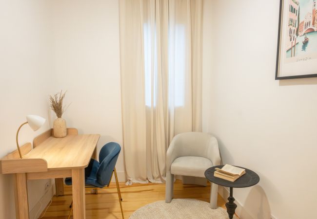 Apartamento em Madrid - Ático con extraordinaria Terraza - Centro -Lujo - Alturas con sabor Mediterráneo Apartamento em Madrid - Ático con extraordinaria Terraza - Centro -Lujo - Alturas con sabor Mediterráneo
