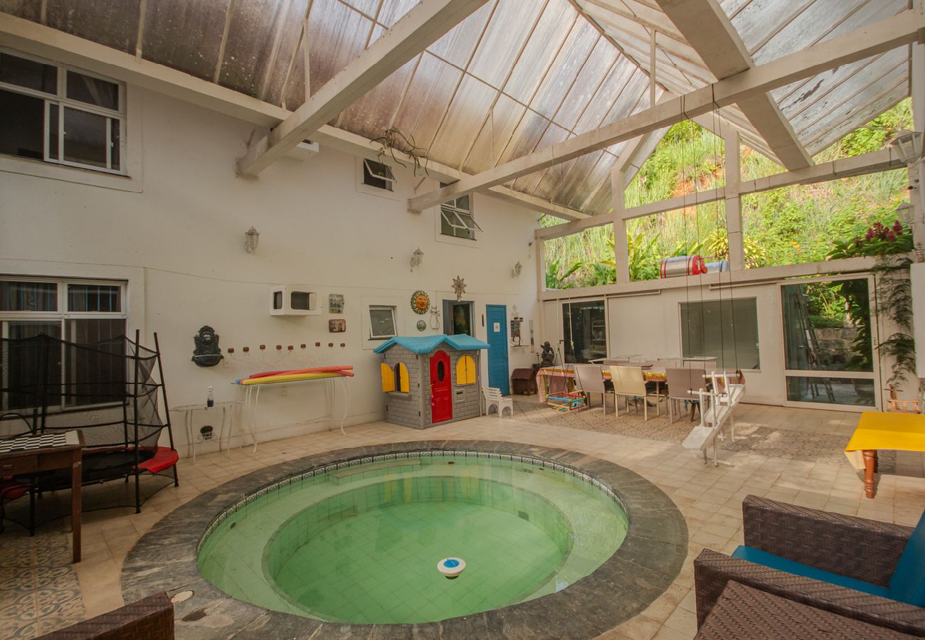 Casa em Guaramiranga - Chácara completa c/ Wifi, piscina, sauna, churrasq Casa em Guaramiranga - Chácara completa c/ Wifi, piscina, sauna, churrasq