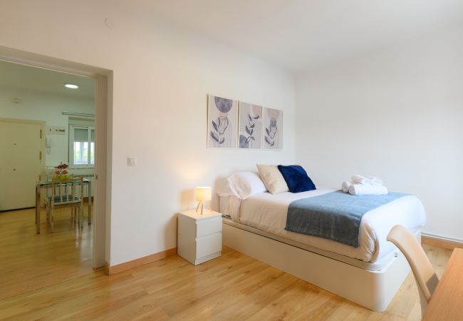 Apartamento em Madrid - Charmartin 4 Torres: 2 dormitorios ideal para familias y viajeros de negocios .Temporal Apartamento em Madrid - Charmartin 4 Torres: 2 dormitorios ideal para familias y viajeros de negocios .Temporal