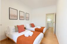 Apartamento em Madrid - Charmartin 4 Torres: 2 dormitorios ideal para familias y viajeros de negocios 