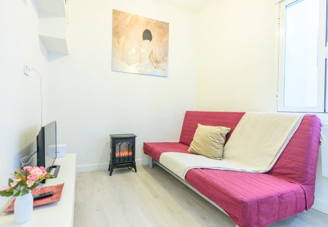 Apartamento em Madrid - Acogedor piso de 1 dormitorio a poco metros del centro de la Ciudad .Temporal Apartamento em Madrid - Acogedor piso de 1 dormitorio a poco metros del centro de la Ciudad .Temporal