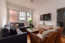 Apartamento em Rio de Janeiro - Sofisticado a Poucos Passos da Lagoa | SB301