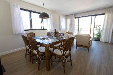 Apartamento em Guarujá - Cobertura Duplex com piscina a 200m da Praia