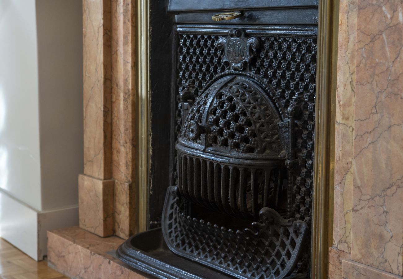Apartamento em Madrid - Acogedor piso con balcones en el centro de Madrid , a unos pasos de la Plaza Mayor .Temporal Apartamento em Madrid - Acogedor piso con balcones en el centro de Madrid , a unos pasos de la Plaza Mayor .Temporal