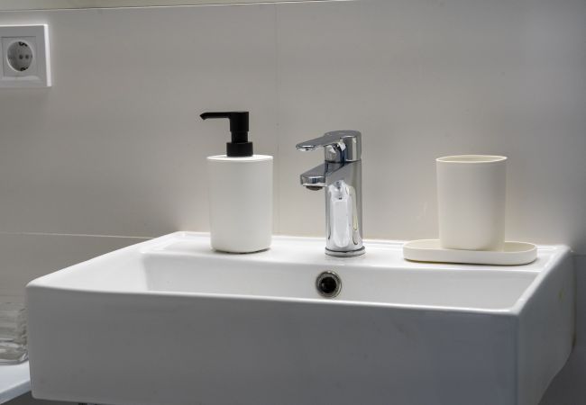 Apartamento em Madrid - Acogedor apartamento con estilo industrial en Barrio Prosperidad - Madrid. Temporal Apartamento em Madrid - Acogedor apartamento con estilo industrial en Barrio Prosperidad - Madrid. Temporal