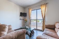 Apartamento em Rio das Ostras - Cobertura a 150m do mar com churrasqueira e Wi-Fi