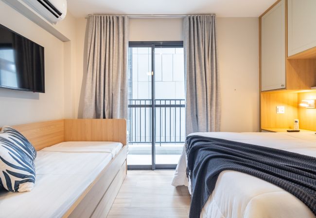 Estúdio em São Paulo - Pinheiros, completo ao lado do metrô Estúdio em São Paulo - Pinheiros, completo ao lado do metrô