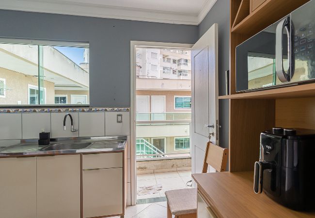 Apartamento em Biguaçu - Loft com ótima localização,Wi-Fi e ar-condicionado Apartamento em Biguaçu - Loft com ótima localização,Wi-Fi e ar-condicionado