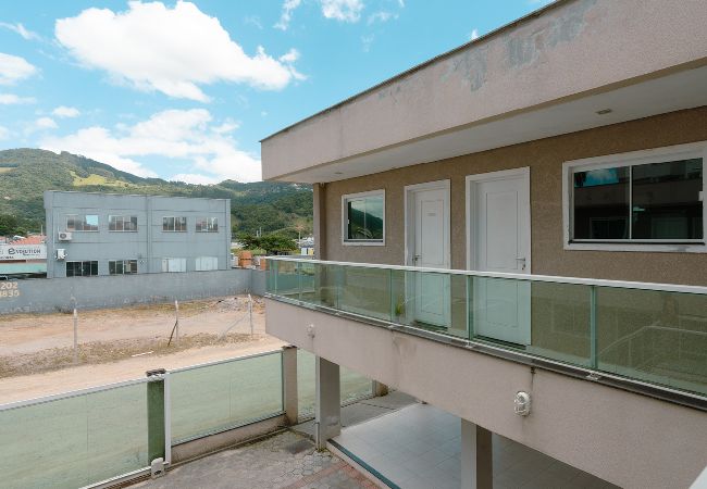 Apartamento em Biguaçu - Loft com ótima localização,Wi-Fi e ar-condicionado Apartamento em Biguaçu - Loft com ótima localização,Wi-Fi e ar-condicionado