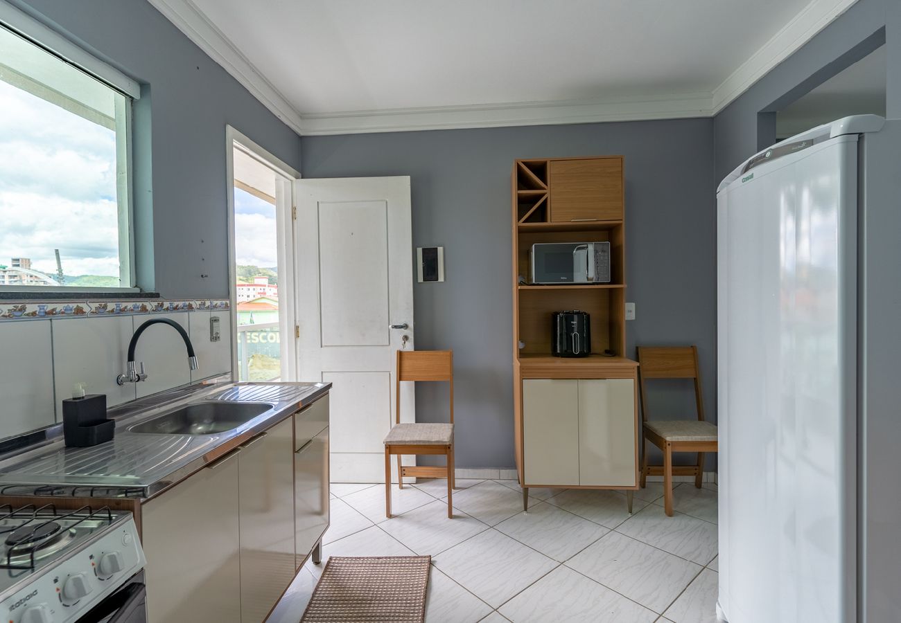 Apartamento em Biguaçu - Loft com ótima localização,Wi-Fi e ar-condicionado Apartamento em Biguaçu - Loft com ótima localização,Wi-Fi e ar-condicionado