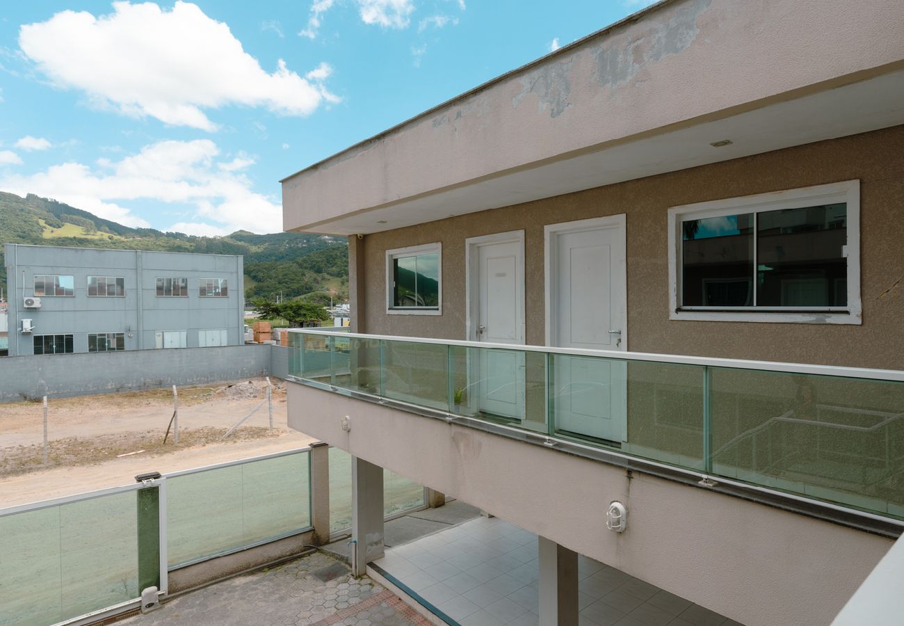 Apartamento em Biguaçu - Loft com ótima localização,Wi-Fi e ar-condicionado Apartamento em Biguaçu - Loft com ótima localização,Wi-Fi e ar-condicionado