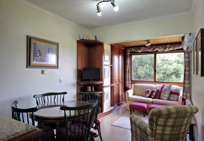 Apartamento em Gramado - Apto aconchegante a 440m da R Coberta