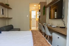 Apartamento em Santos - Apto com Wi-Fi frente mar - Conforto e Praticidade