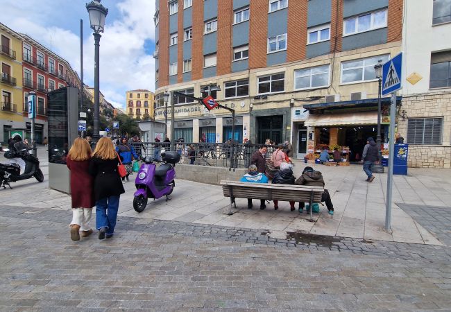 Apartamento em Madrid - Piso de 2 dormitorios a pasos del Museo Reina Sofía: confort y ubicación perfecta en Madrid .Temporal Apartamento em Madrid - Piso de 2 dormitorios a pasos del Museo Reina Sofía: confort y ubicación perfecta en Madrid .Temporal