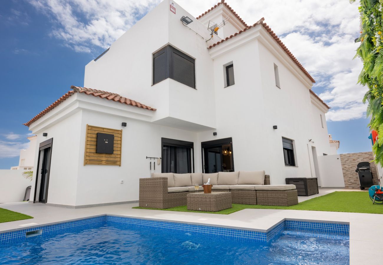 Villa em San Miguel de Abona - LUXURY VILLA LIBELLILE  Villa em San Miguel de Abona - LUXURY VILLA LIBELLILE
