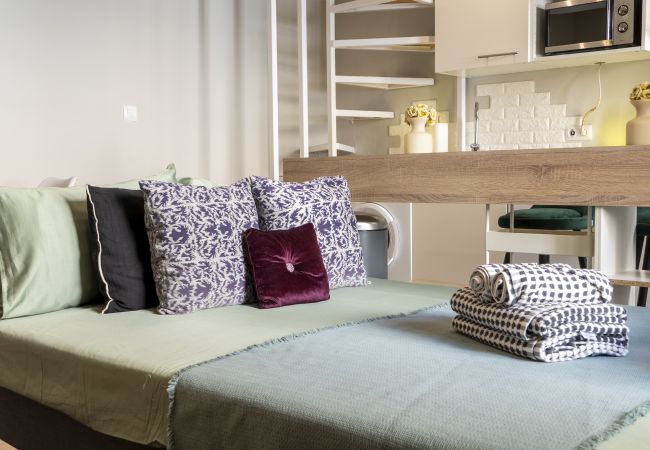 Apartamento em Madrid - Dúplex con encanto en Chamberí : Comodidad y diseño en dos niveles  Apartamento em Madrid - Dúplex con encanto en Chamberí : Comodidad y diseño en dos niveles
